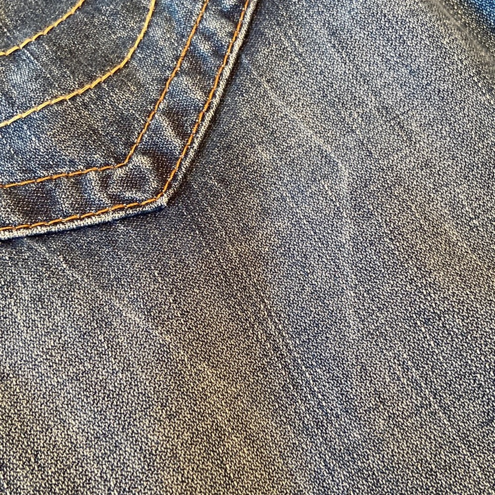 NWT- Mens True Religion distressed, 5 pocket straight jeans, size 36 - Picture 13 of 14